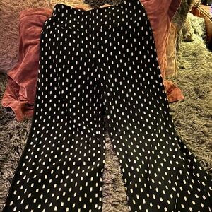Black and white polka dot smooth fit full leg pant.  Very soft and comfortable